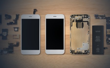 How Does a Mobile Phone Work and What Are Its Main Parts?