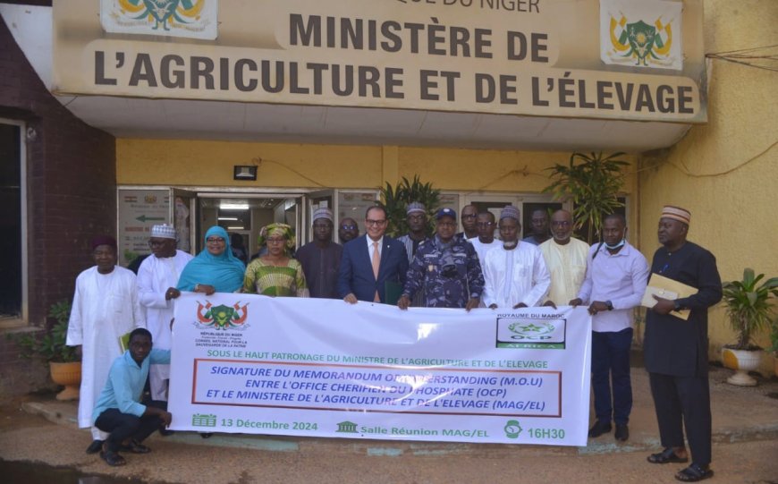 The Cherifian Office of Phosphate signs a historic agreement with the government of Niger